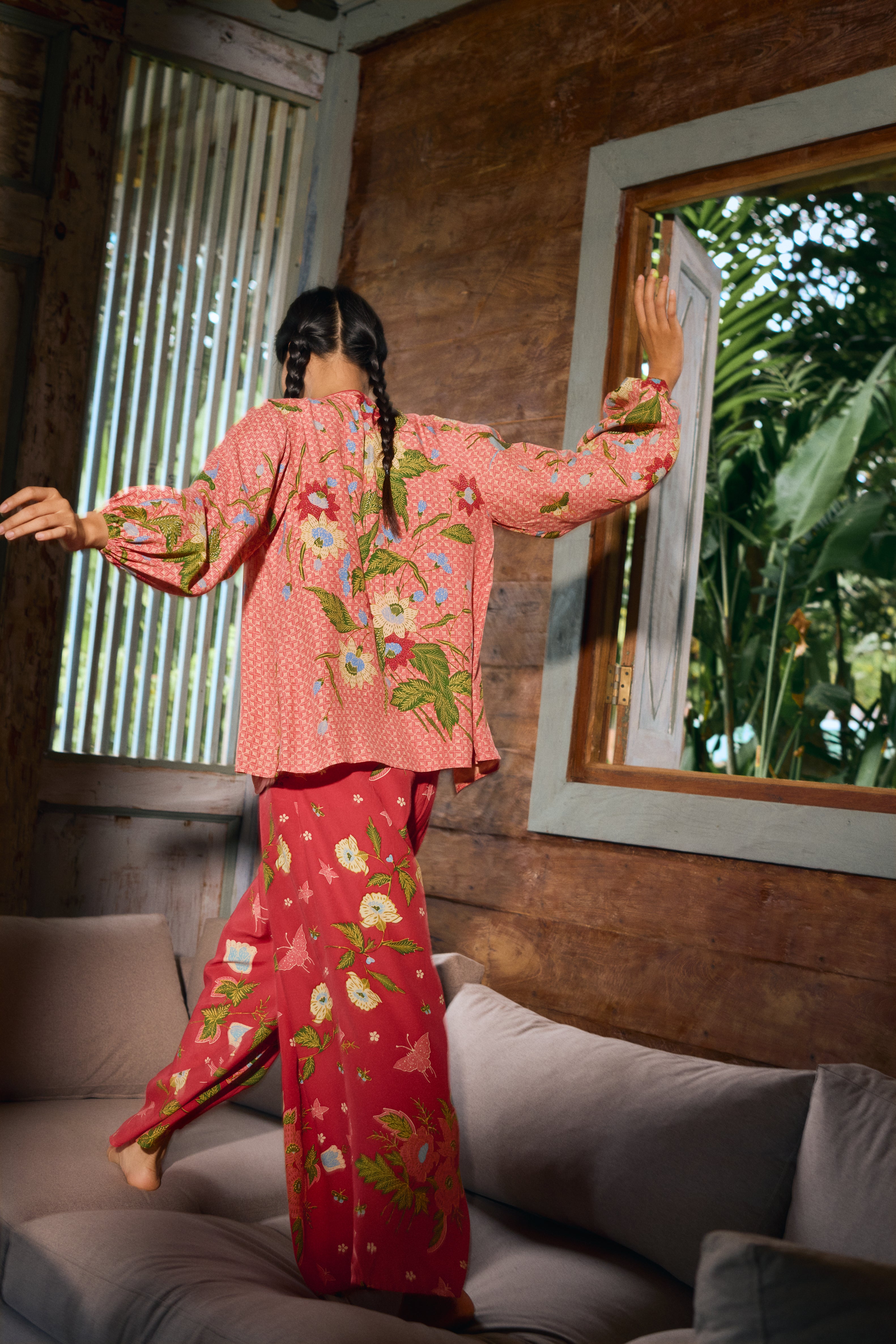 Kamala Outer