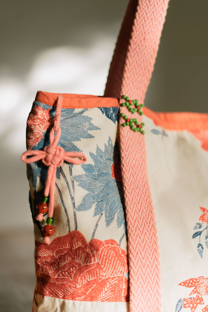 Sedayu Tote Bag