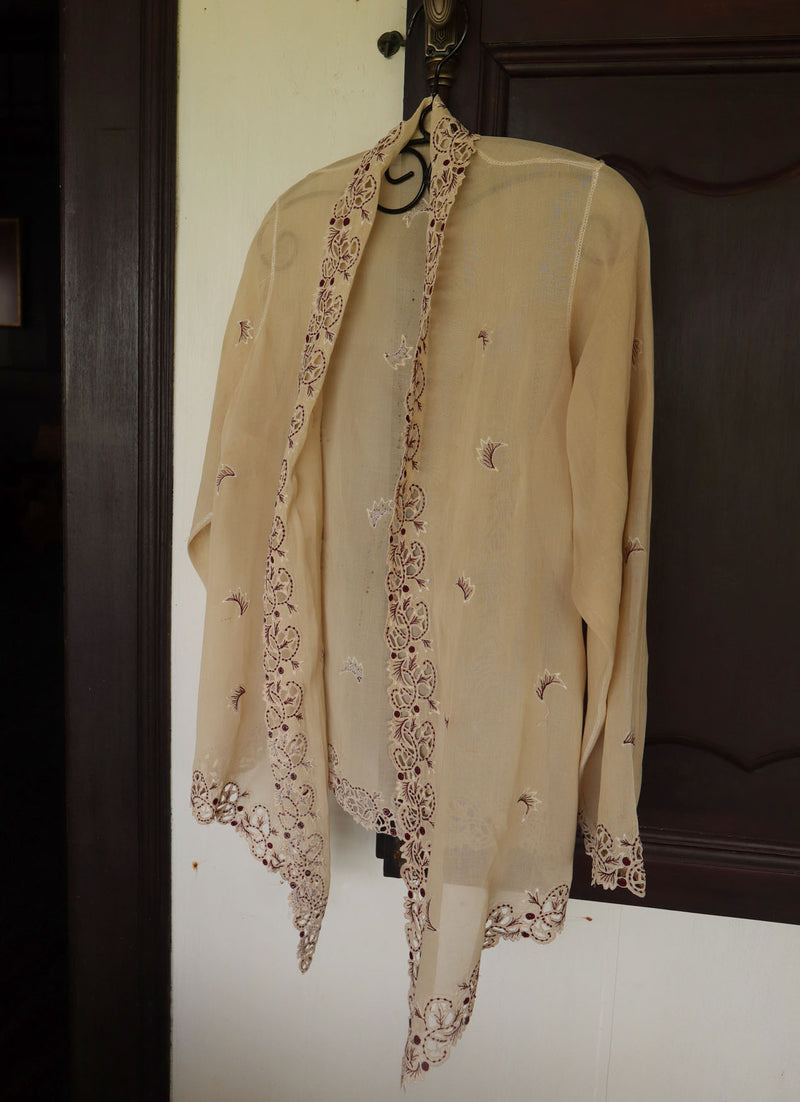 Antique Peranakan Kebaya