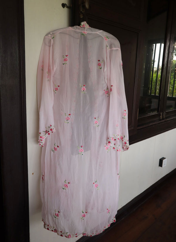 Antique Peranakan Kebaya