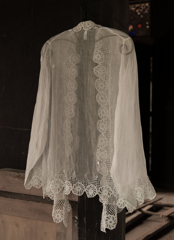 Antique Peranakan Kebaya